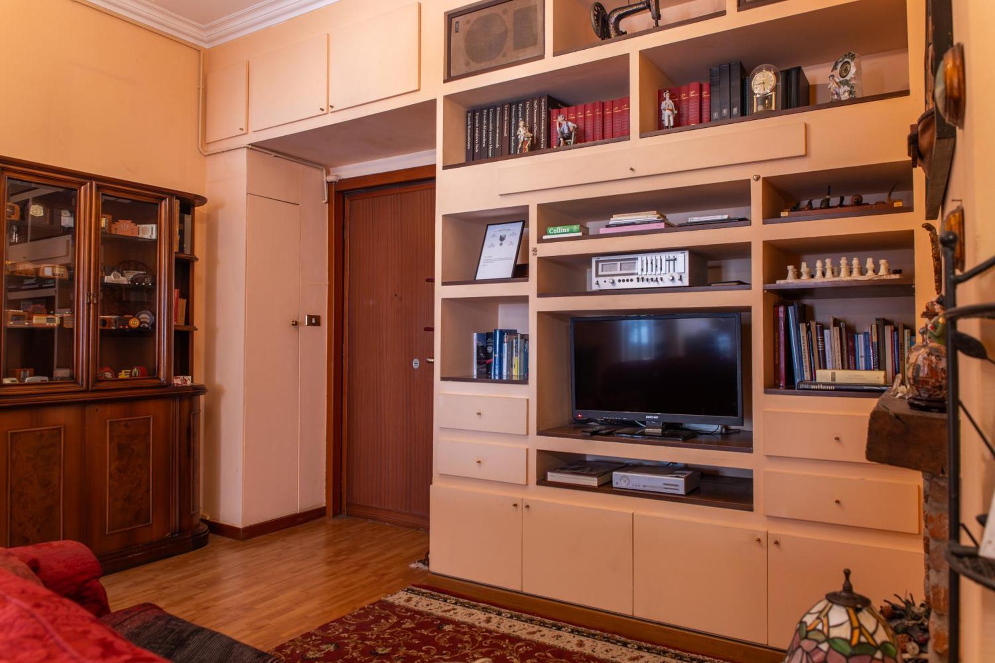 Duomo Walking Distance Elegant Flat With View Apartment Milano Exterior foto