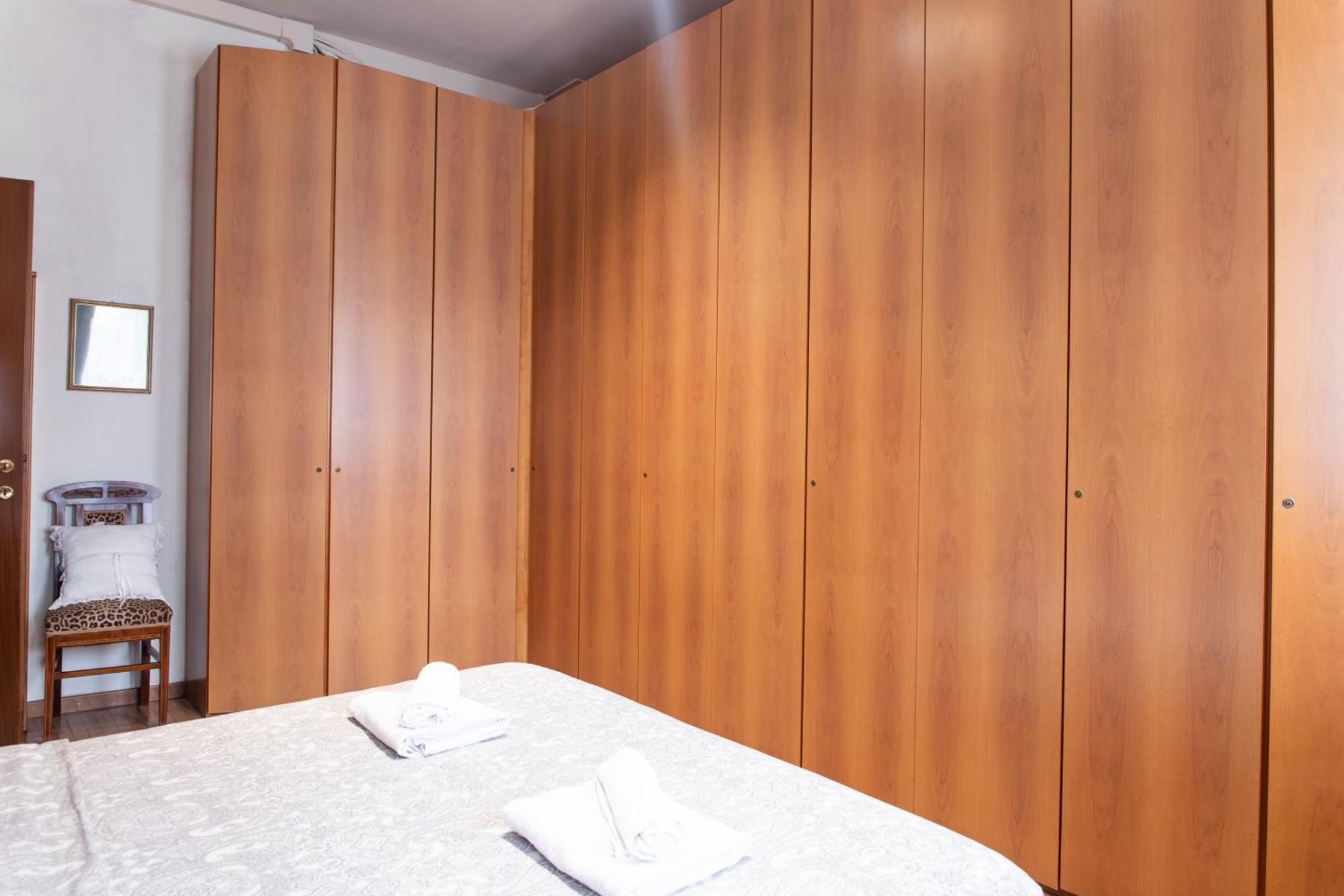 Duomo Walking Distance Elegant Flat With View Apartment Milano Exterior foto